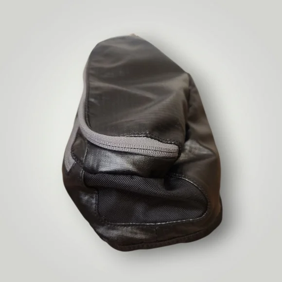 L.L. Bean Black Men's travel cluch Bag - Picture 8 of 10